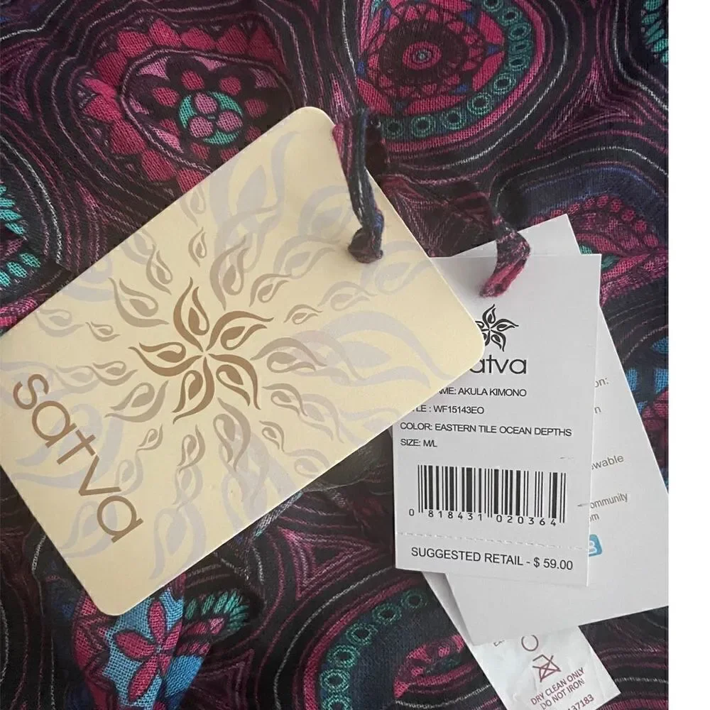 Satva Akula Kimono